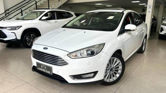 FORD FOCUS 2.0 TITANIUM PLUS 16V FLEX 4P POWERSHIFT